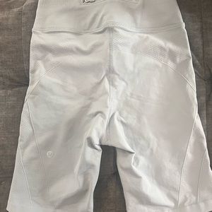 Lululemon wunder shorts